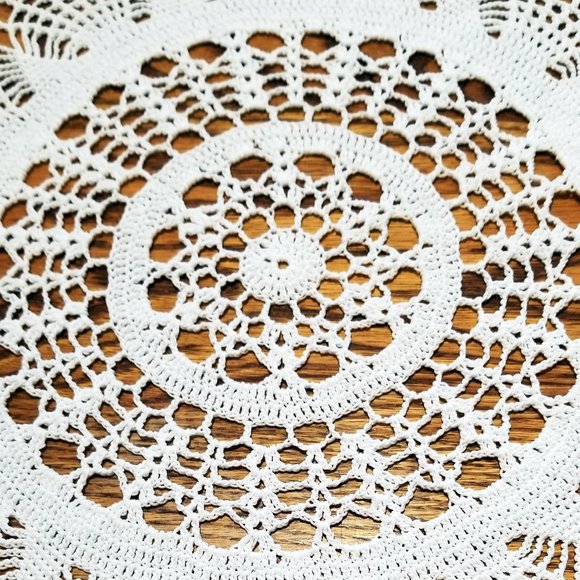 Pair of 16 1/2" each New Hand Crafted White Glory Pattern Doilies - Picture 4 of 4